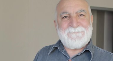 Yazar Mustafa Özke'nin 'Dışarıdaki Ben' öyküsü 100 binlere ulaştı