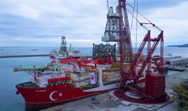 Yıldırım sondaj gemisi Karadeniz'e açıldı... İlk görev 20 Mayıs'ta Türkali-16 Kuyusu
