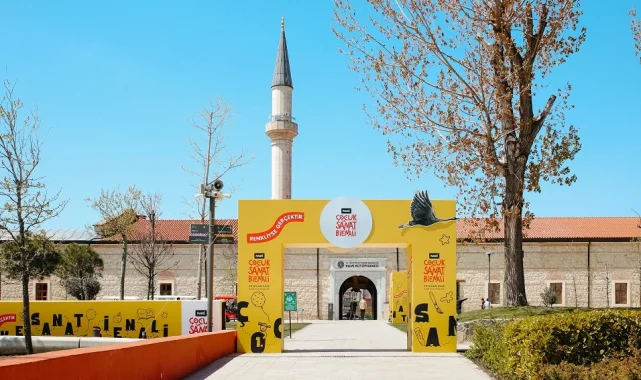 450 bin ziyaretçiyi aştı.. Bienal 31 Temmuz'a uzatıldı