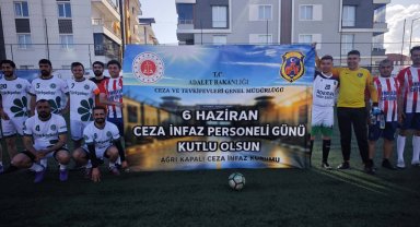 Ağrı'da kurumlararası turnuvada Cezaevi'nden anlamlı pankart