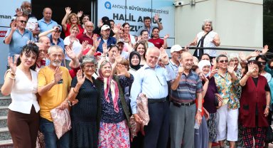 Antalya'da kalplere dokunan buluşma
