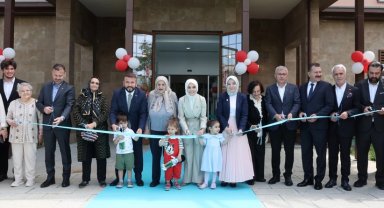 Bakan Göktaş, Darülaceze'de kreş açılışına katıldı