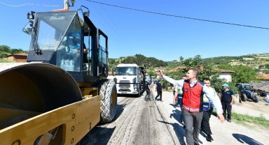 Balıkesir'de 2 bin 900 metrelik yol yenileniyor