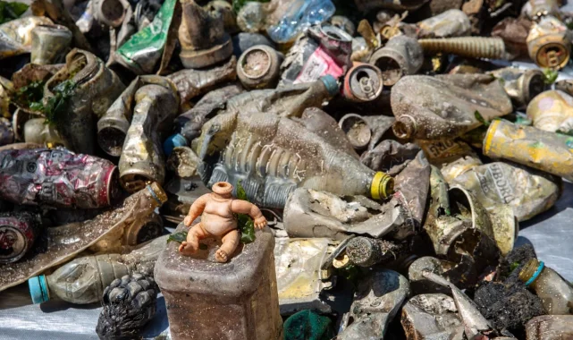 Bursa Gemlik'te deniz dip temizliğinden neler çıktı neler...