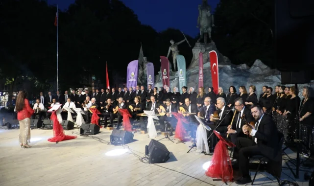 Bursa İnegöl'de TSM korosundan unutulmaz konser