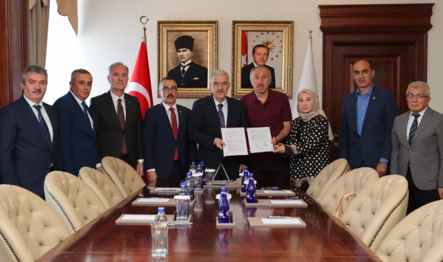 Bursa İnegöl'e sağlık ve eğitim alanında iki yeni yatırım... Bağış protokolleri imzalandı