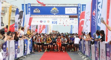 Bursa Mudanya'da 1040 sporcu tarihin izinde koştu