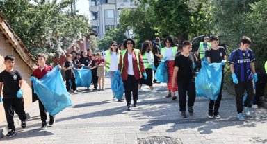 Bursa Nilüfer'de "Çevreci Eller" Gölyazı'da iş başında