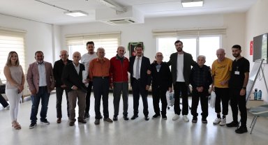 Bursa Nilüfer'de yaşlılara Babalar Günü ziyareti