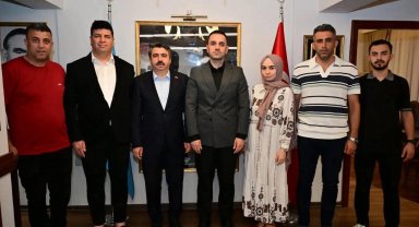 Bursa Yıldırım'da Başkan Yılmaz'dan Ülkü Ocakları'na ziyaret
