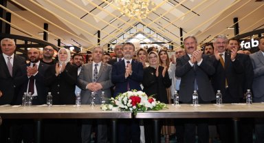 Çarşı Melikgazi Bakan Yumaklı'yla resmen açıldı