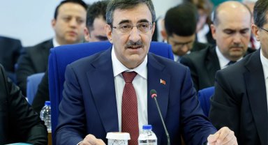 Cevdet Yılmaz: İşsizlik 36 aydır tek hanede