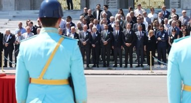 CHP Balıkesir eski milletvekili Orhan Sür'e TBMM'de son görev... Mutlak butlan sonrası ilk kez karşılaştılar