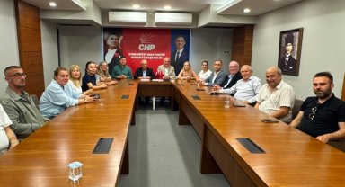 CHP Kocaeli Parti Okulu eğitmenlerinden Özgür Özel'e destek mesajı