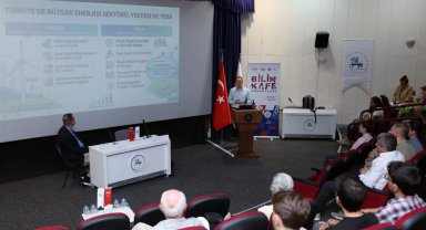 DEÜ'de Bilim Kafe Sohbetlerinde alternatif enerji konuşuldu
