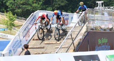 Dünyanın en iyileri Sakarya'da pedal çeviriyor