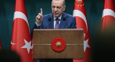 Erdoğan: Diplomaside güçlü, savunma sanayide destan yazan Türkiye var