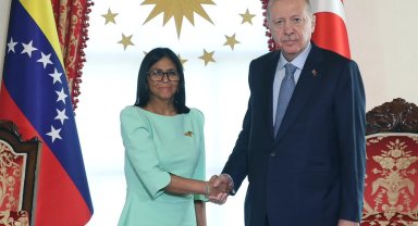 Erdoğan, Venezuela heyetini İstanbul'da kabul etti... Ticaret hedefi 3 milyar dolar