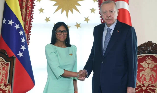 Erdoğan, Venezuela heyetini İstanbul'da kabul etti... Ticaret hedefi 3 milyar dolar