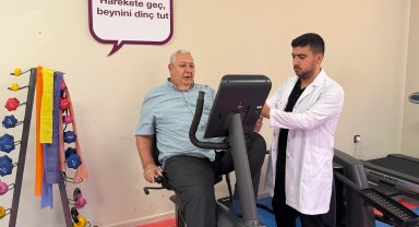 Gaziantep'te Mehmet amca, Alzheimer Merkezi'nde hayata döndü