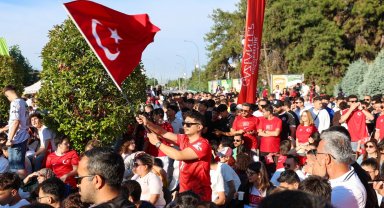 Gaziantep'te milli heyecan Üniversite Meydanı'nda yaşandı