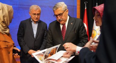 Hüseyin Yayman: Kültür ve sanat Türkiye Yüzyılı'nın temel taşıdır