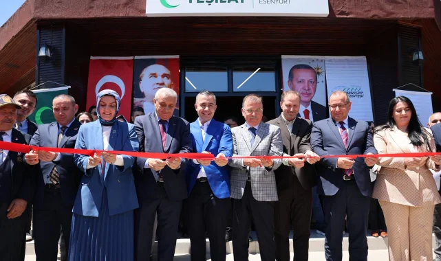 İstanbul'un ikinci Yeşilay Gençlik Merkezi Esenyurt'ta açıldı