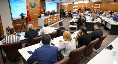 İzmir Bornova'da altyapı hizmetleri ve uluslararası iş birlikleri güçleniyor