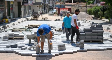 İzmir Bornova'da Tarihi Çarşı'da estetik dönüşüm başladı