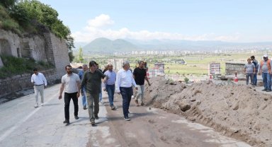 Kayseri Melikgazi'den çöken istinat duvarına acil müdahale