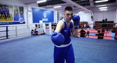 Kocaeli Kağıtspor'un boksa kazandırdığı iki yetenek