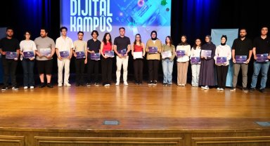 Kocaeli'de 237 genç Dijital Kampüs sertifikalarını aldı