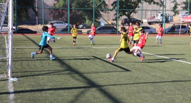 Kocaeli'de İzmit'in Kurtuluşu Futbol Şenliği başladı