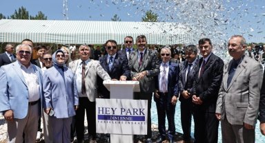Kütahya'da Hey Park Dinlenme Tesisi'nin temeli atıldı