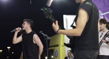 Kütahya'da "Sahne Sende" konserlerine yoğun ilgi