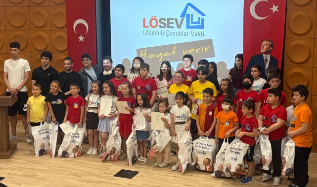 LÖSEV Bursa'da minik yürekler karne heyecanını paylaştı