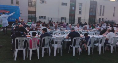 Maltepe'de Yas-ı Matem orucunun 8. gün lokmaları paylaşıldı