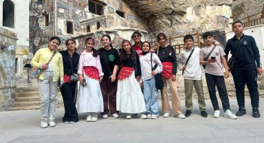 Mardin'den Karadeniz'e sanat köprüsü: Yeşilli YBO Korosu tarih yazdı!
