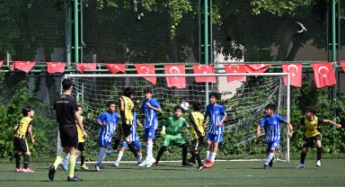 Mersin'de Çocuk Futbol Şenliği devam ediyor