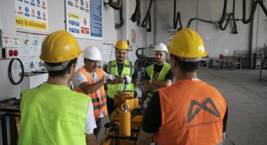 Mersin'de 'Genç Adım' projesiyle gençlere yeni fırsatlar