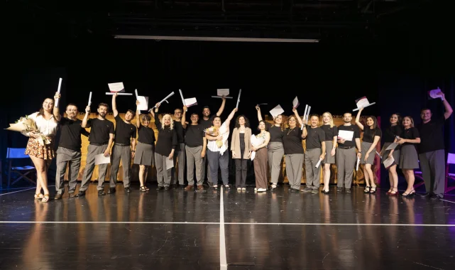 Mersin'de tiyatro kursları final yaptı