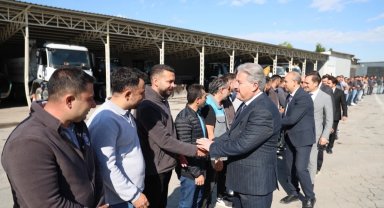 Mustafa Palancıoğlu personelle bayramlaştı