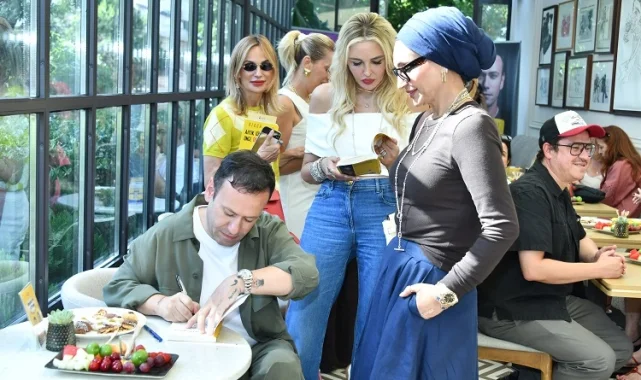 Özgür Aras 14'üncü kitabını görkemli davetle tanıttı