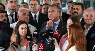 Özgür Özel'den 'butlan' tepkisi: "Tedbir kararı kurultayı engellemez"
