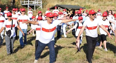 Sakarya'da Altın Çark Gençlik Şöleni Poyrazlar'da gerçekleştirildi