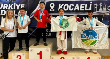 Sakarya'nın minik yıldızları Kocaeli'den 19 madalya ile döndü
