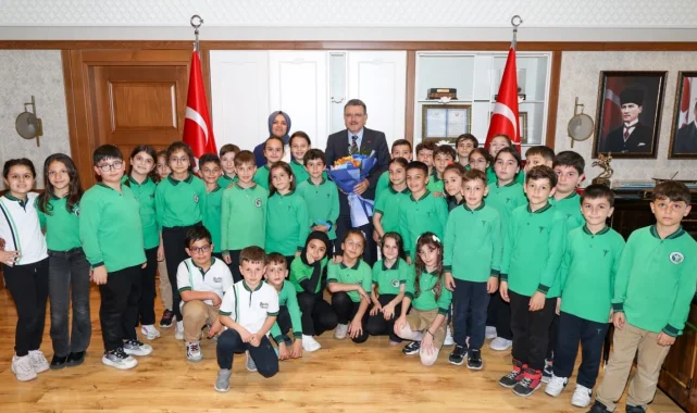 Trabzon'da Başkan Genç'ten minik misafirlerine maç sözü!