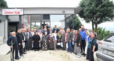 Trabzon'da huzurevi sakinlerine anlamlı ziyaret