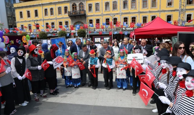Trabzon'da Kültür ve Sanat Festivali renkli görüntülerle başladı