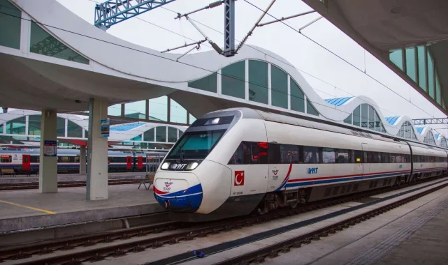 YHT seferlerine inşaat ayarı... 13 Ağustos'a kadar 6 tren seferine iptal
